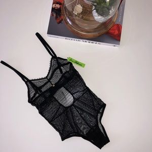 Sam Edelman Lace& Mesh Bodysuit